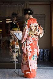 下载超200万次的NS《西瓜游戏》发布万圣节主题更新